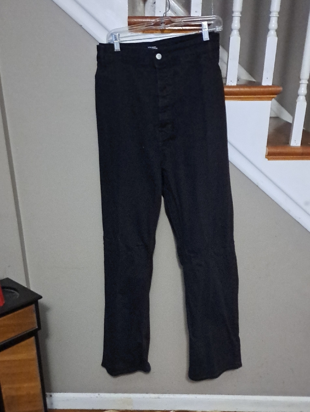 Old Navy Extra High-Rise Kicker Boot-Cut Jeans in Black